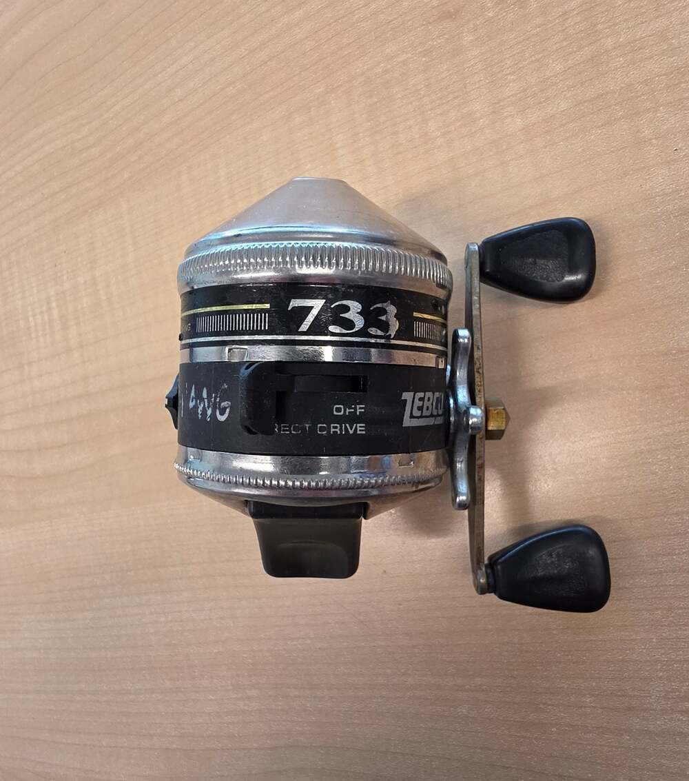 Zebco 733 The Hawg Spincast Fishing Reel
